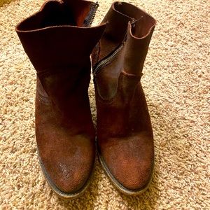 Size 9 deep merlot color leather upper bootie